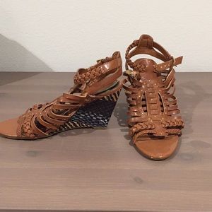 Guess brown wedge sandals sz 8.5